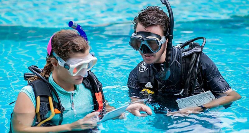 Open Water Diver Instructor búvártanfolyam